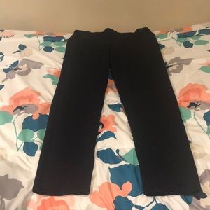 Women’s navy blue skinny-leg pants